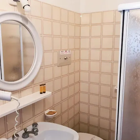 Maxi 3* Limone sul Garda