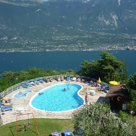 Residence Hotel Maxi 3* Limone sul Garda